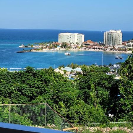 Secluded Studio@Sky Castles, Columbus Heights, Ocho Rios Exterior photo